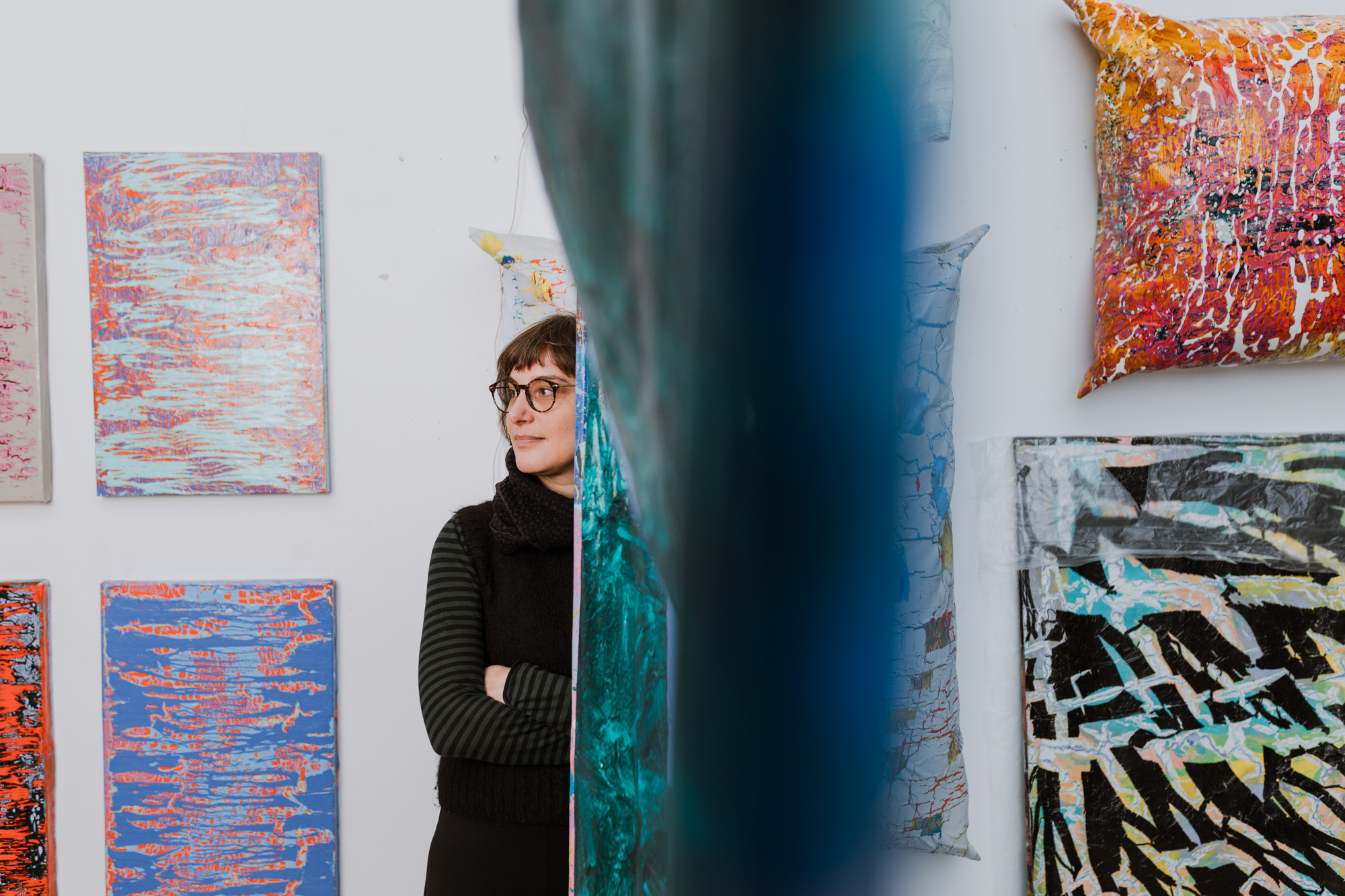 Künstlerin Julia Gruner in ihrem Atelier 4 Künstlerin Julia Gruner in ihrem Atelier