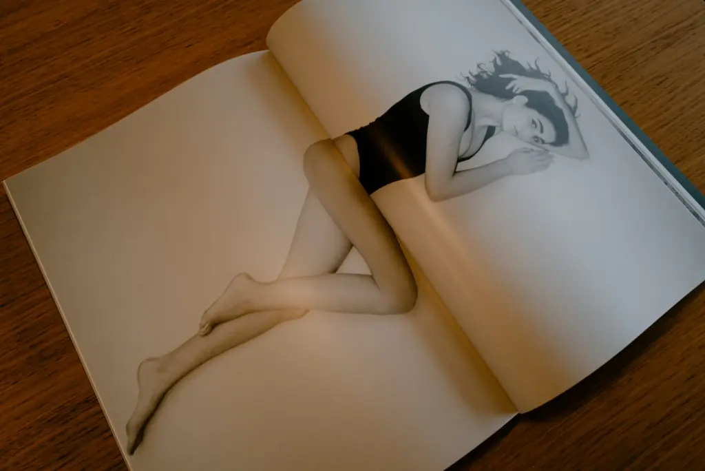 Feature im SWAN MAGAZIN Ausgabe 25 über meine Schwarz-Weiss-Fotografie 12 Ben Hammer Fotograf Köln