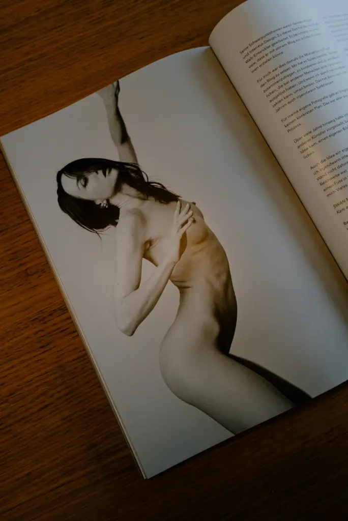 Feature im SWAN MAGAZIN Ausgabe 25 über meine Schwarz-Weiss-Fotografie 9 Ben Hammer Fotograf Köln