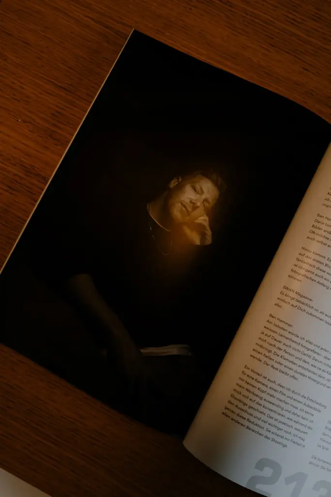 Feature im SWAN MAGAZIN Ausgabe 25 über meine Schwarz-Weiss-Fotografie 7 Ben Hammer Fotograf Köln